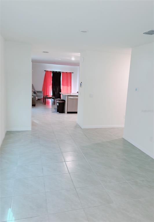 Building Photo - 5675 Chorleywood Ln