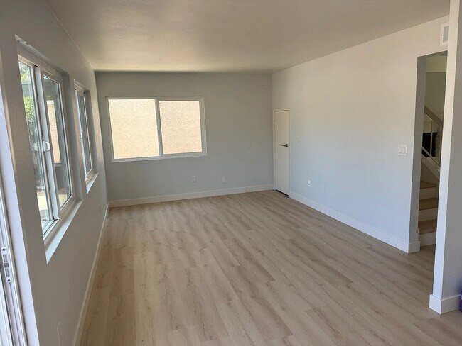 Foto del edificio - 10765 Esmeraldas Dr