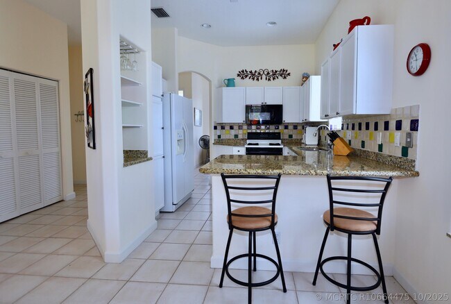 Foto del edificio - 77 Spyglass Way