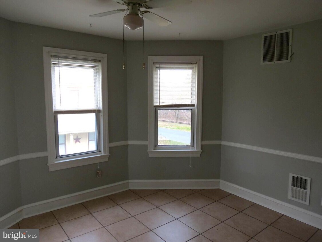 Foto principal - 112 W Atlantic Ave