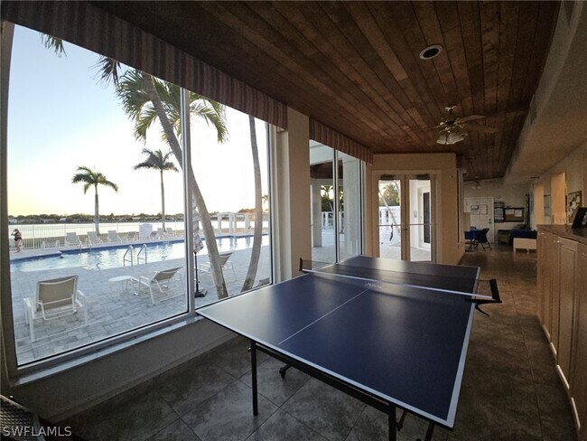 Foto del edificio - 7768 Jewel Ln