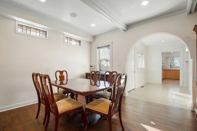 Foto del edificio - 1644 McGovern Ave