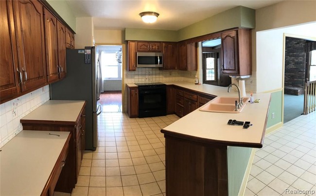 Building Photo - 12940 Portsmouth Crossing