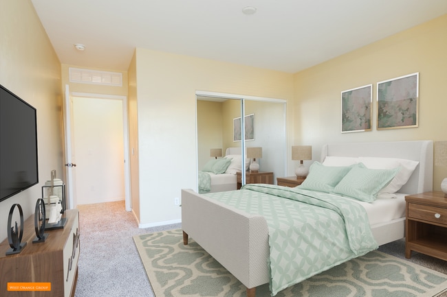 Bedroom 2 - 330 S Farmer Ave