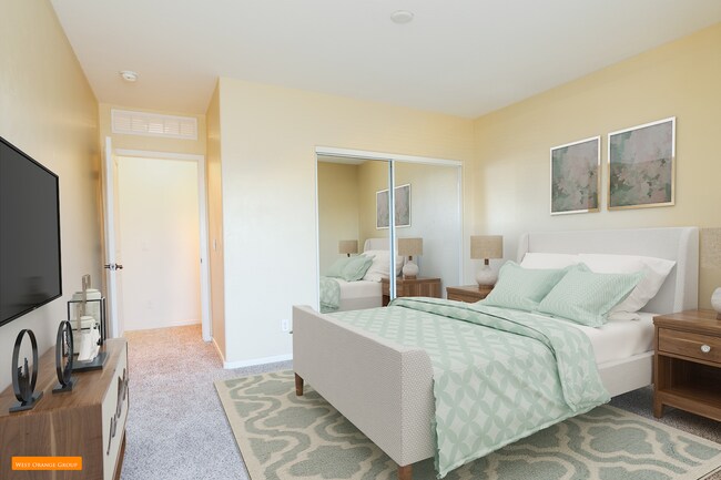 Dormitorio 2 - 330 S Farmer Ave