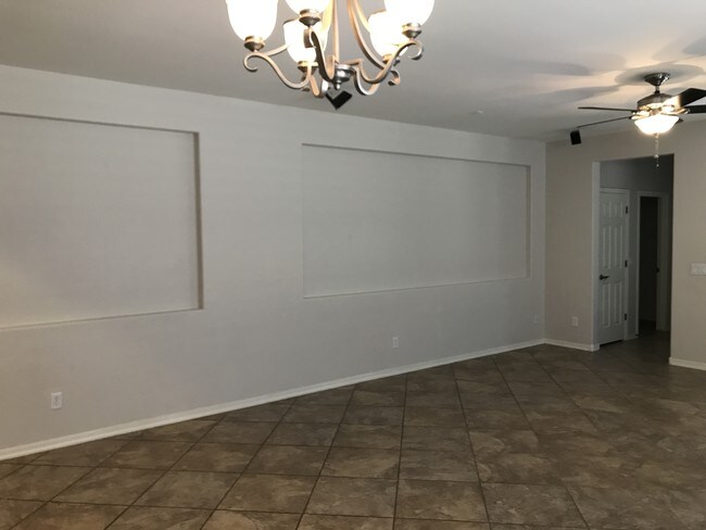 Foto del edificio - 20674 W Hamilton St
