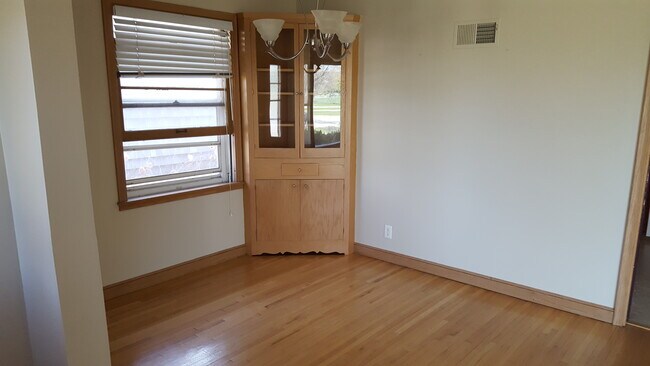 Foto del edificio - 931 6th Ave SW