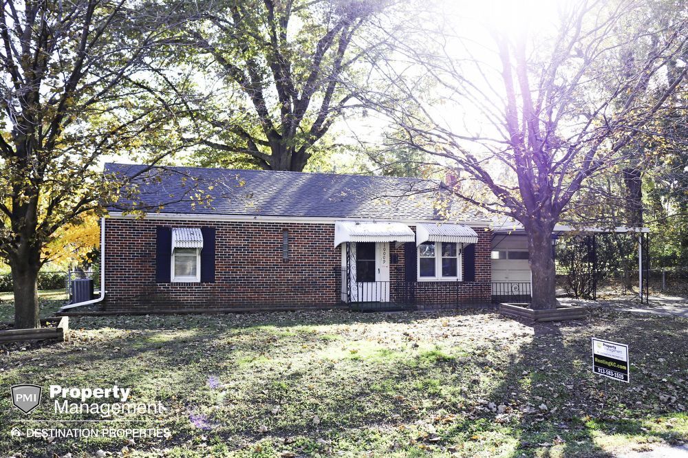 3 Bedroom with updates. House for Rent in Raytown, MO