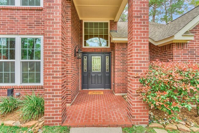 Building Photo - 47 Firethorn Pl