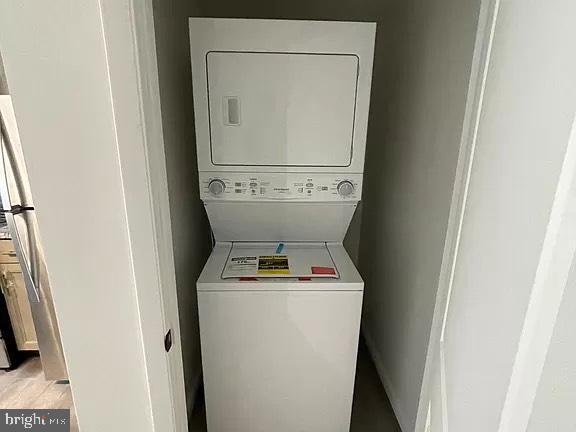 Foto del edificio - 108 E Cedar St