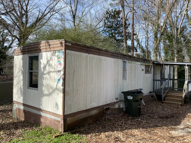 Building Photo - 98 Fountain Cir