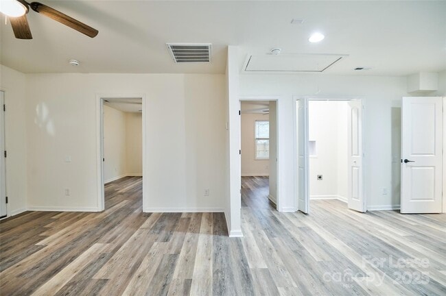 Foto del edificio - 313 Heyward St