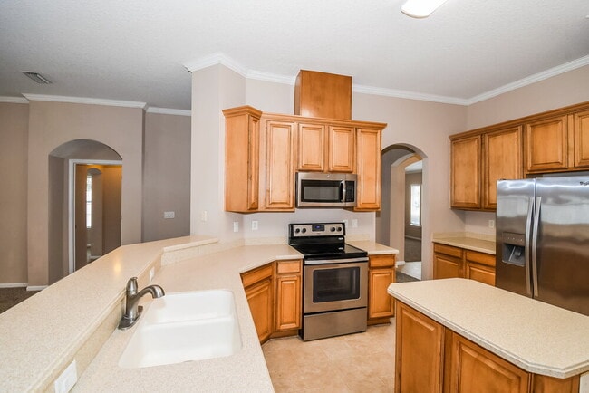 Building Photo - 725 Indigo Run Dr