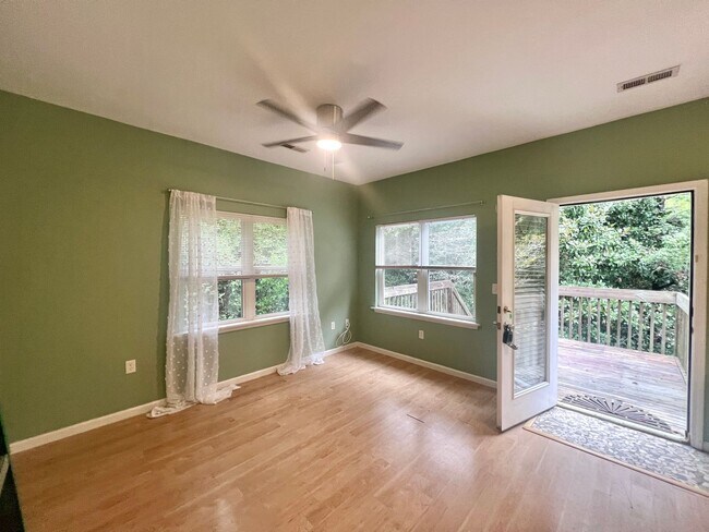 Foto del edificio - "THE TREE HOUSE" 1BR house/ 1 mile to UNCW...