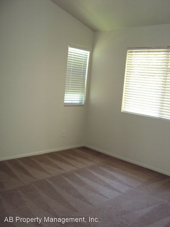 Building Photo - 3 br, 2 bath House - 8145 #H Mt. View Drive