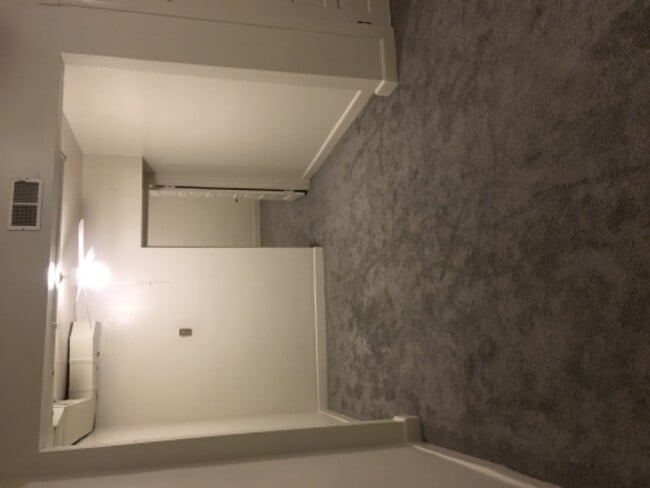 Building Photo - 3308 Auchentoroly Terrace