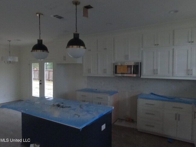 Building Photo - 317 Hamilton Ct