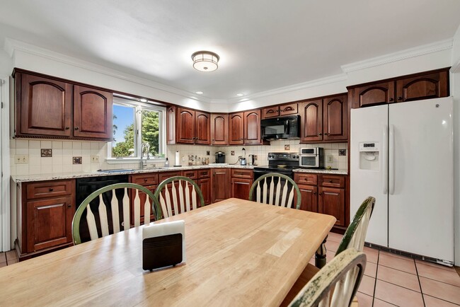 Building Photo - Rent to own home