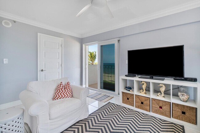 Foto del edificio - 3221 S Ocean Blvd