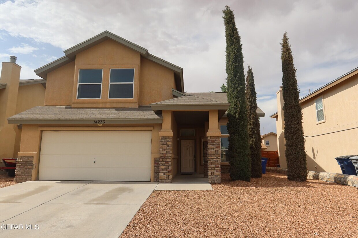 Foto principal - 14233 Smokey Point Dr
