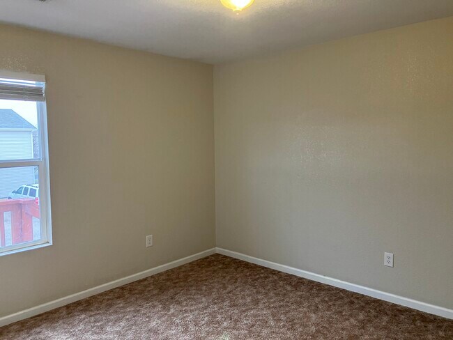 Foto del edificio - 1709 Edgewater Ave