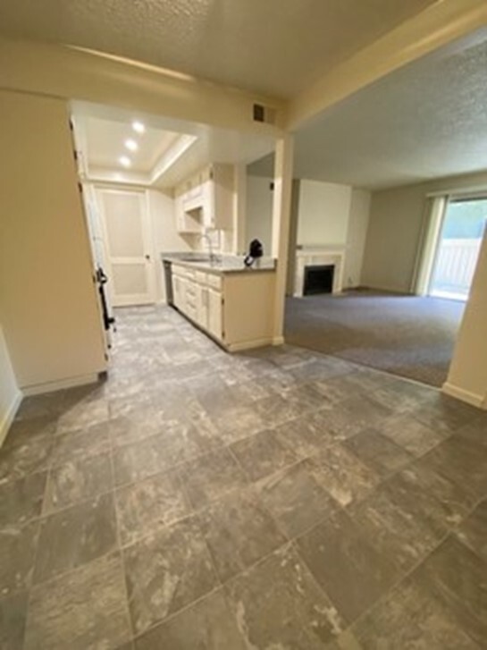 Dining Rm view of Kitchen & Lvg Rm - 1475 De Rose Way