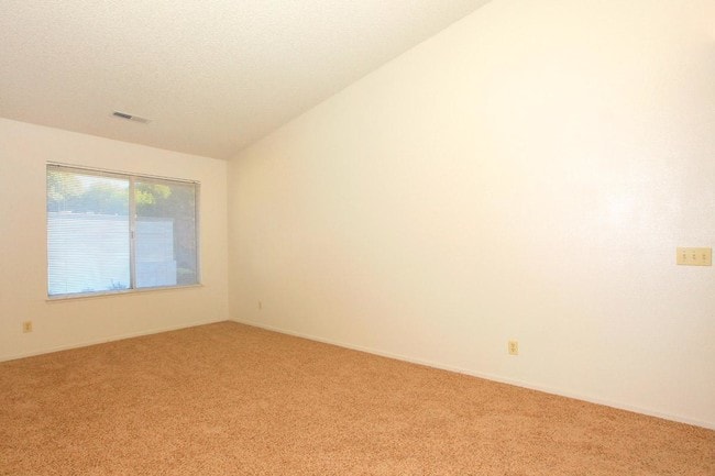 Photo - Bear Creek Park Apartments