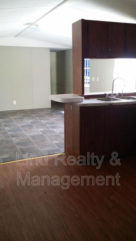 Foto del edificio - 14210 Benton St