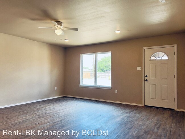 Foto del edificio - 3 br, 2 bath House - 2707 N. Ave N