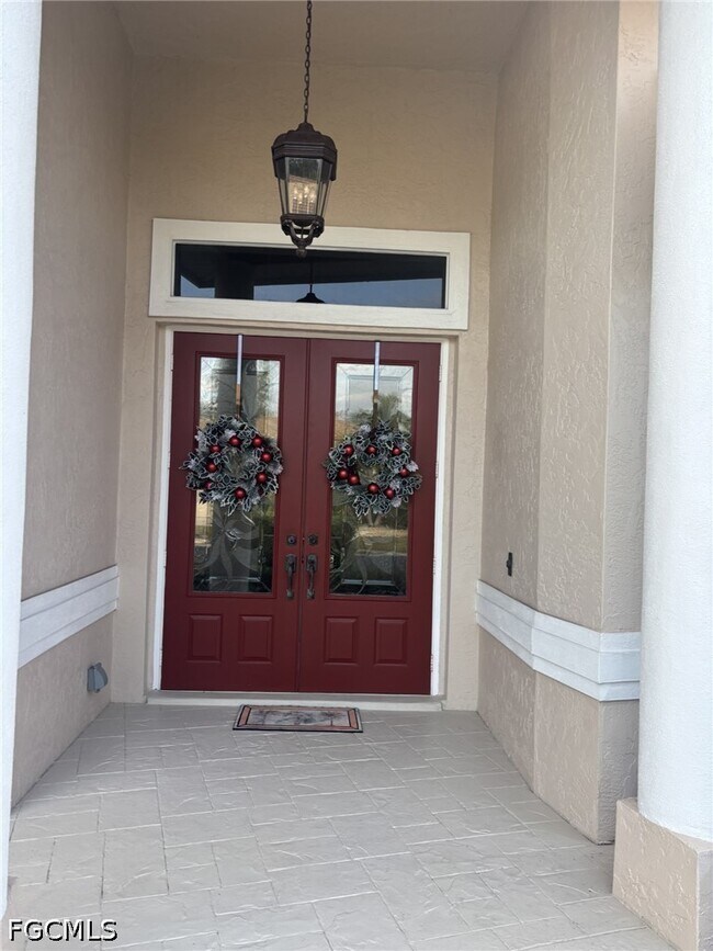 Foto del edificio - 9811 Ensign Ct