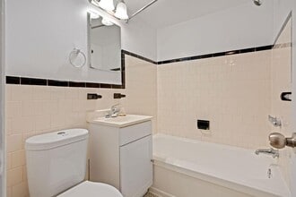 Interior Photo - 1196 Shillington