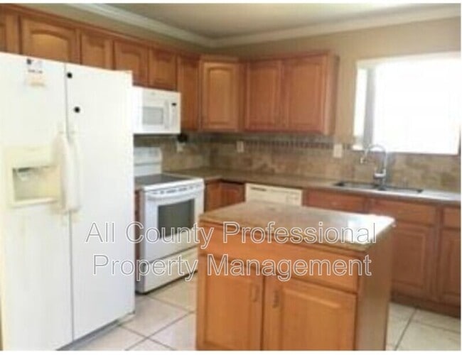 Building Photo - 3701 NW 79th Way