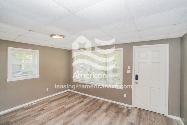 Foto del edificio - 3812 St Joseph Rd