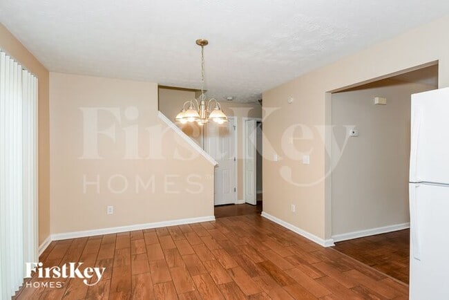 Building Photo - 432 Village Bluff Dr