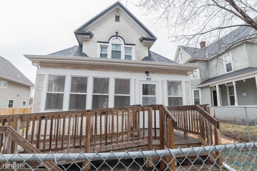 Primary Photo - 317 30th Ave N