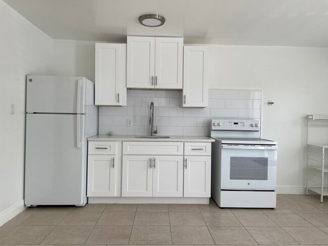 Building Photo - 3137 Avenue J