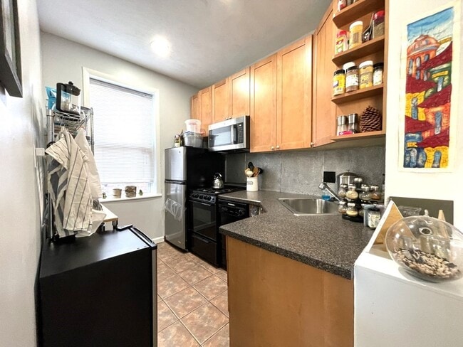 Foto del edificio - 11 Irving St