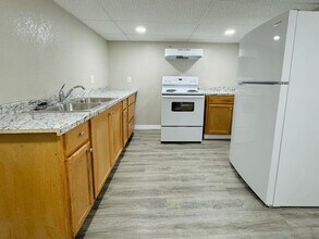 Building Photo - 1706 Avenue B