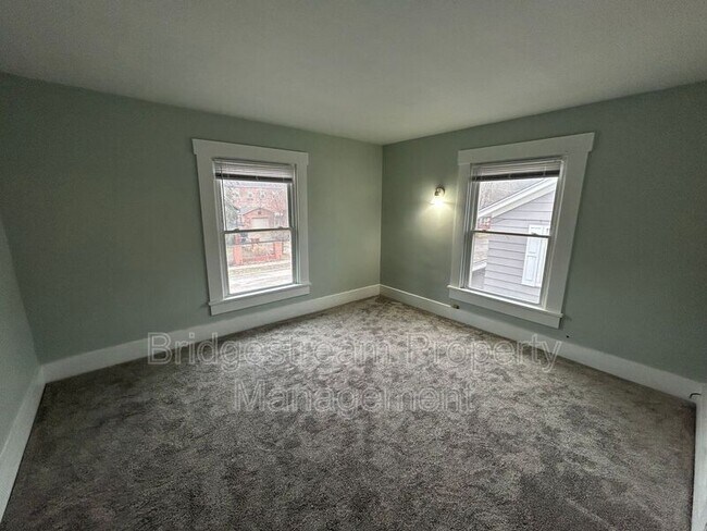 Foto del edificio - 207 S 2nd St