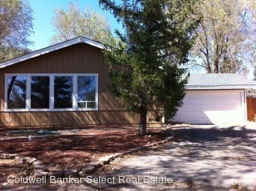 Primary Photo - 861 Bollen Cir