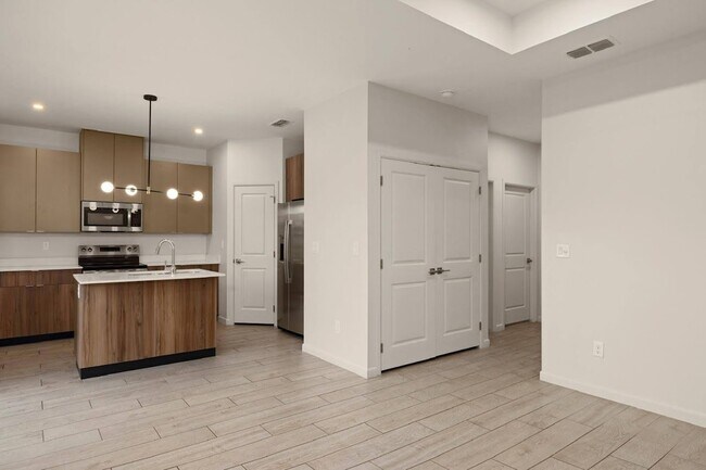 Building Photo - 3509 Duke Ave
