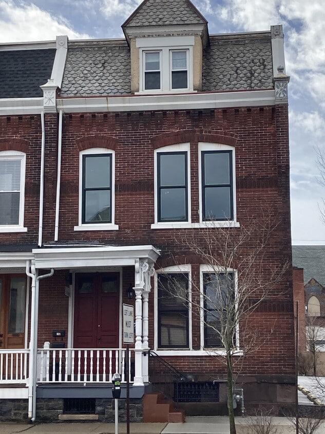 317 W Broad St, Bethlehem, PA 18018 Townhome Rentals in Bethlehem PA