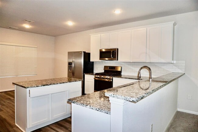 Building Photo - 210 Bent Creek Dr