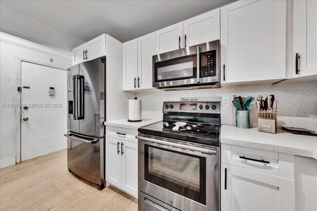 Foto del edificio - 9225 SW 87th Ave