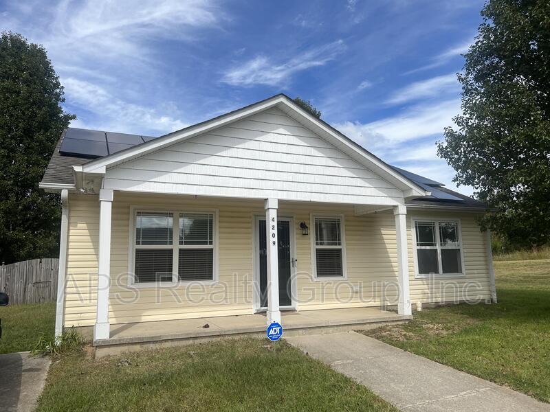 Foto principal - 4209 Smith Farm Ln SE