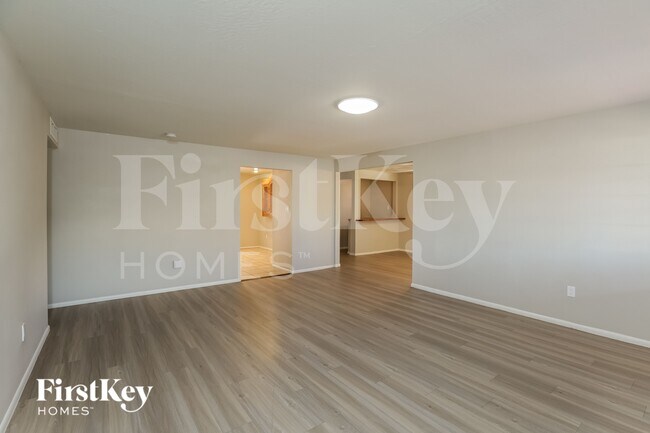Building Photo - 13249 N 14th Dr