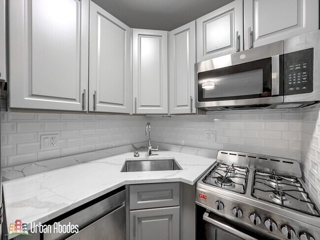 Foto del edificio - 503 W Belmont Ave