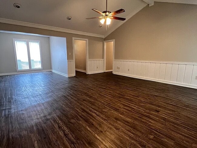 Building Photo - 8100 Shallow Glen Trail