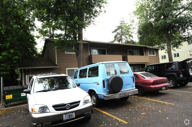 Foto del edificio - 13270 SW Allen Blvd