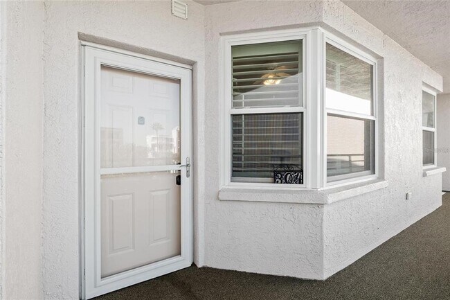 Foto del edificio - 8000 Sailboat Key Blvd S